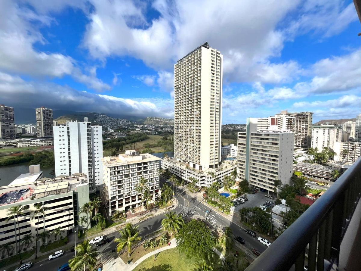 Royal Kuhio 1703 - Spacious Studio With Stunning Mountain Views In The Heart Of Waikiki! Villa Honolulu Exterior photo